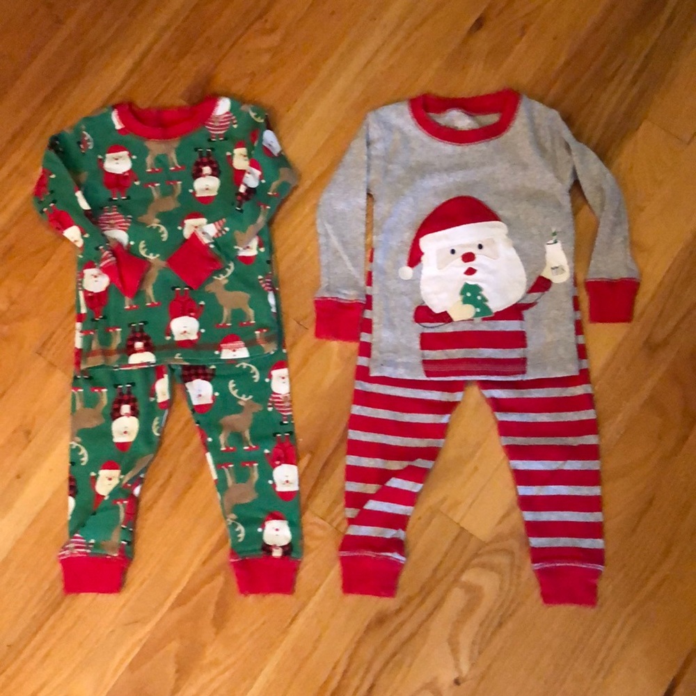 Carter’s Christmas PJ Bundle